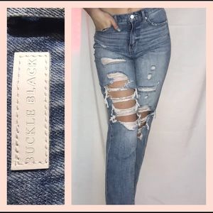 BUCKLE BLACK jeans, brand new. Mom style ripped